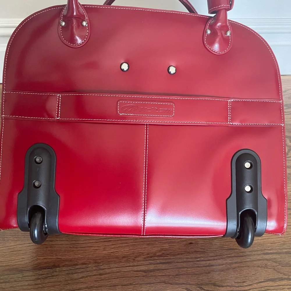 Chic Burgundy Travel Bag for Women - Picture 3 of 5